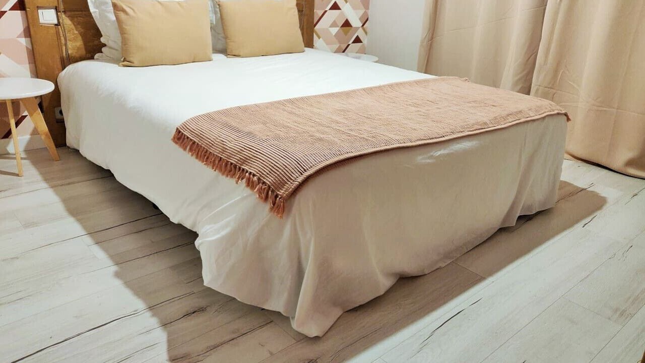 Photo of Bedroom in Peyrole