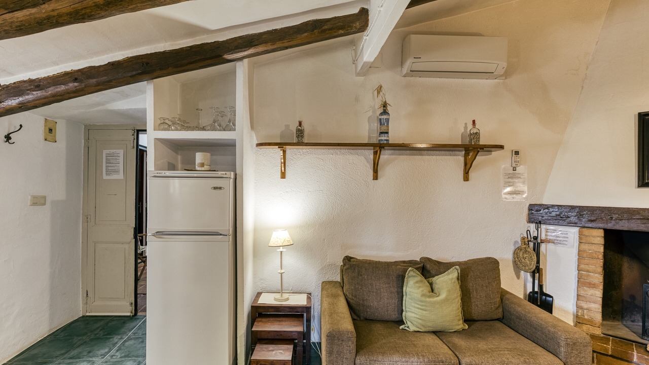 Photo of Livingroom in Llampaies