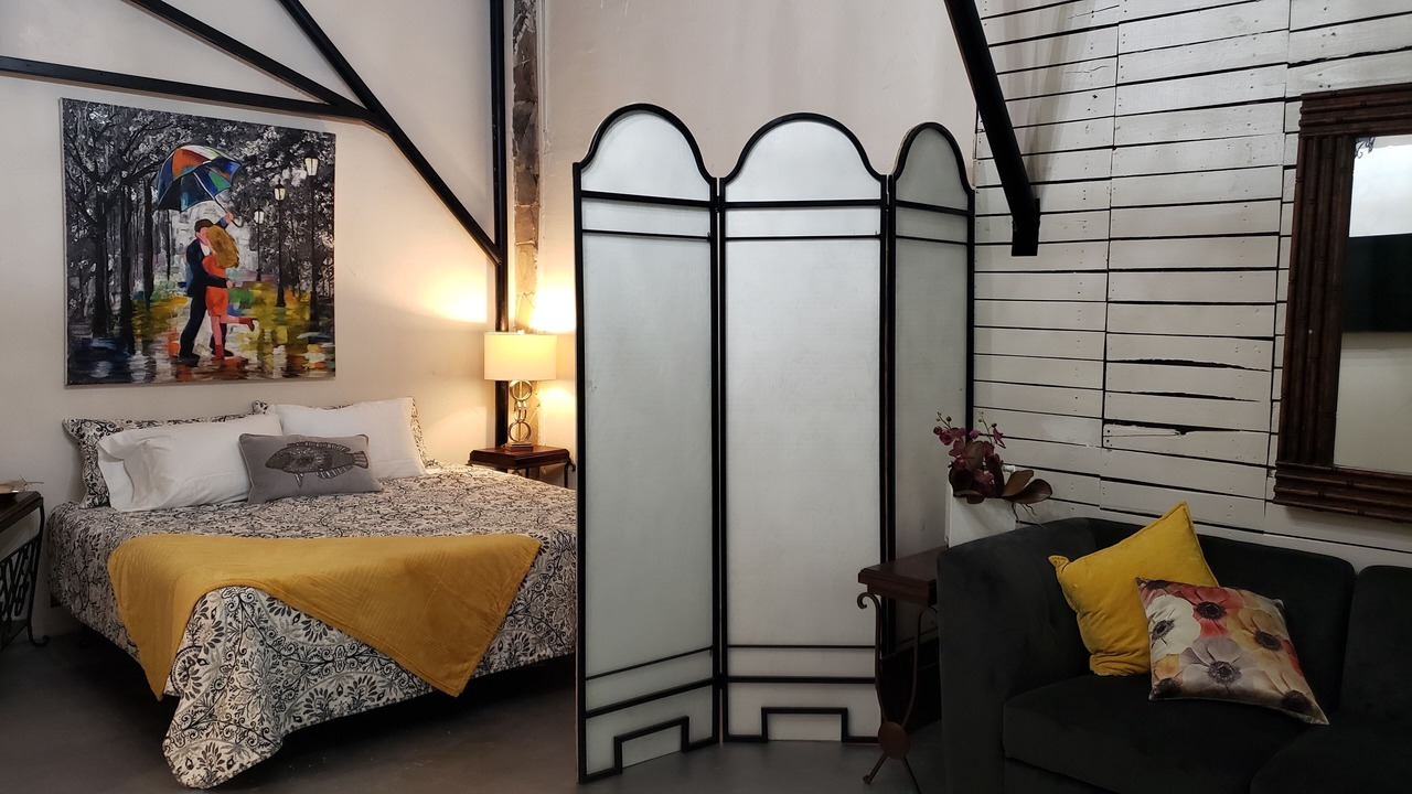 Photo of Bedroom in Western Division