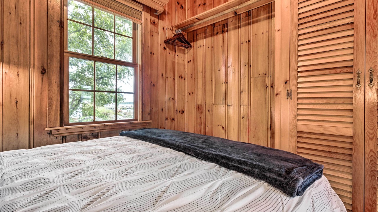 Photo of Bedroom in Bristol