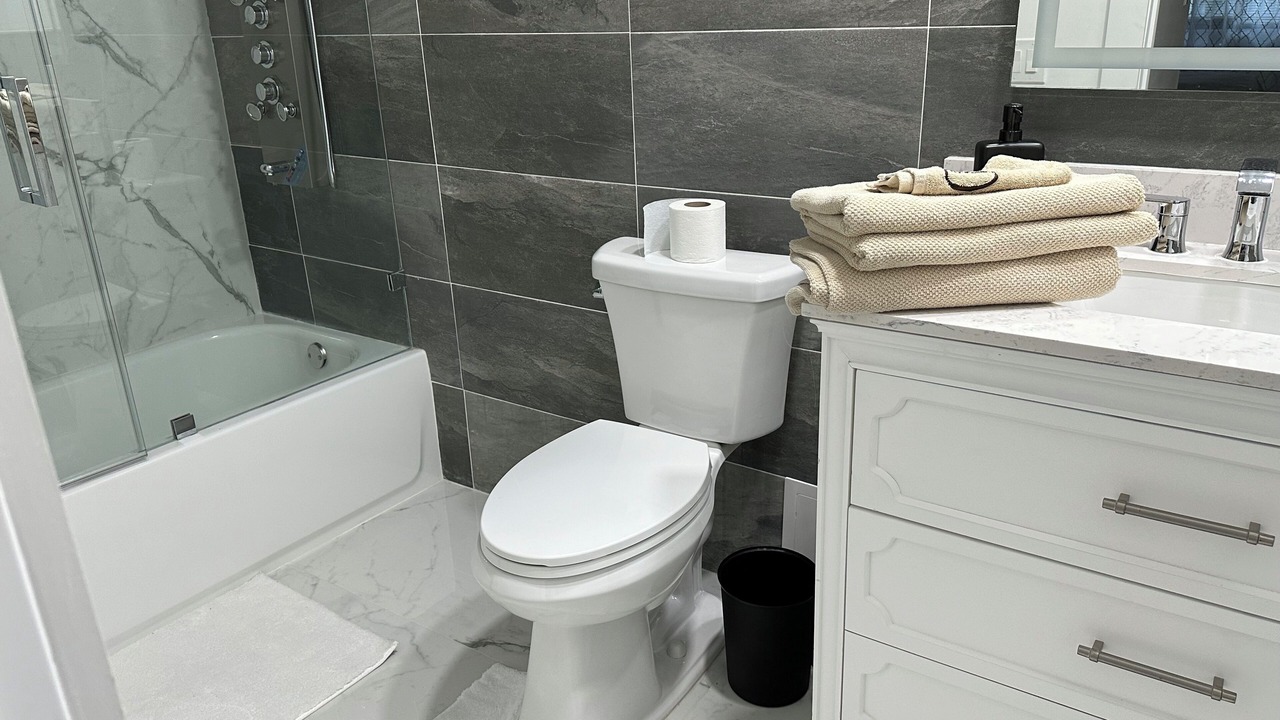 Photo of Bathroom in Miramar