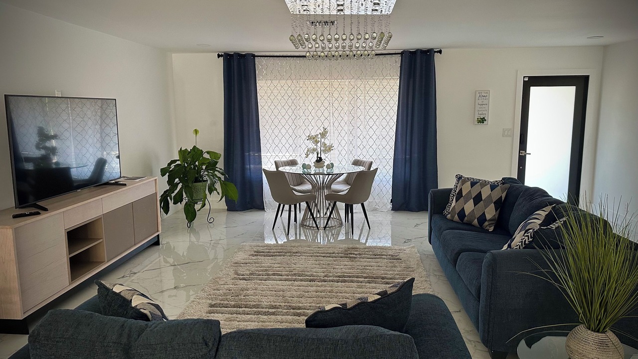Photo of Livingroom in Miramar