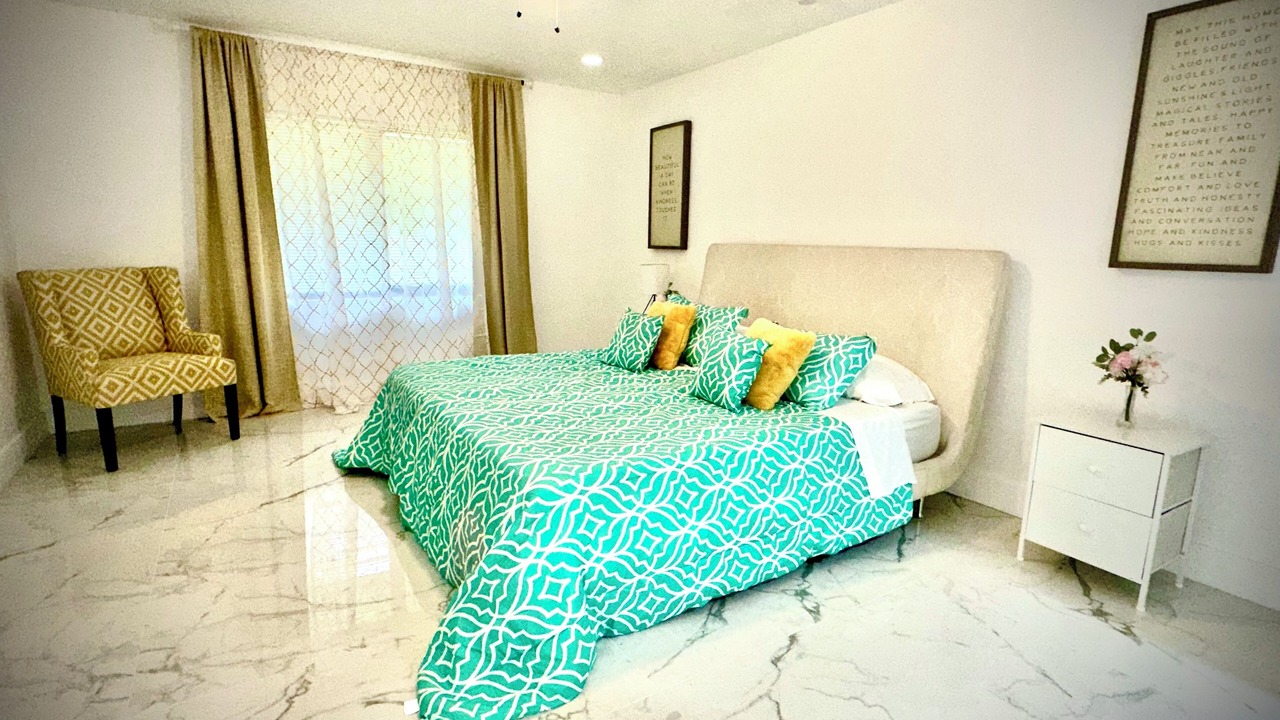 Photo of Bedroom in Miramar