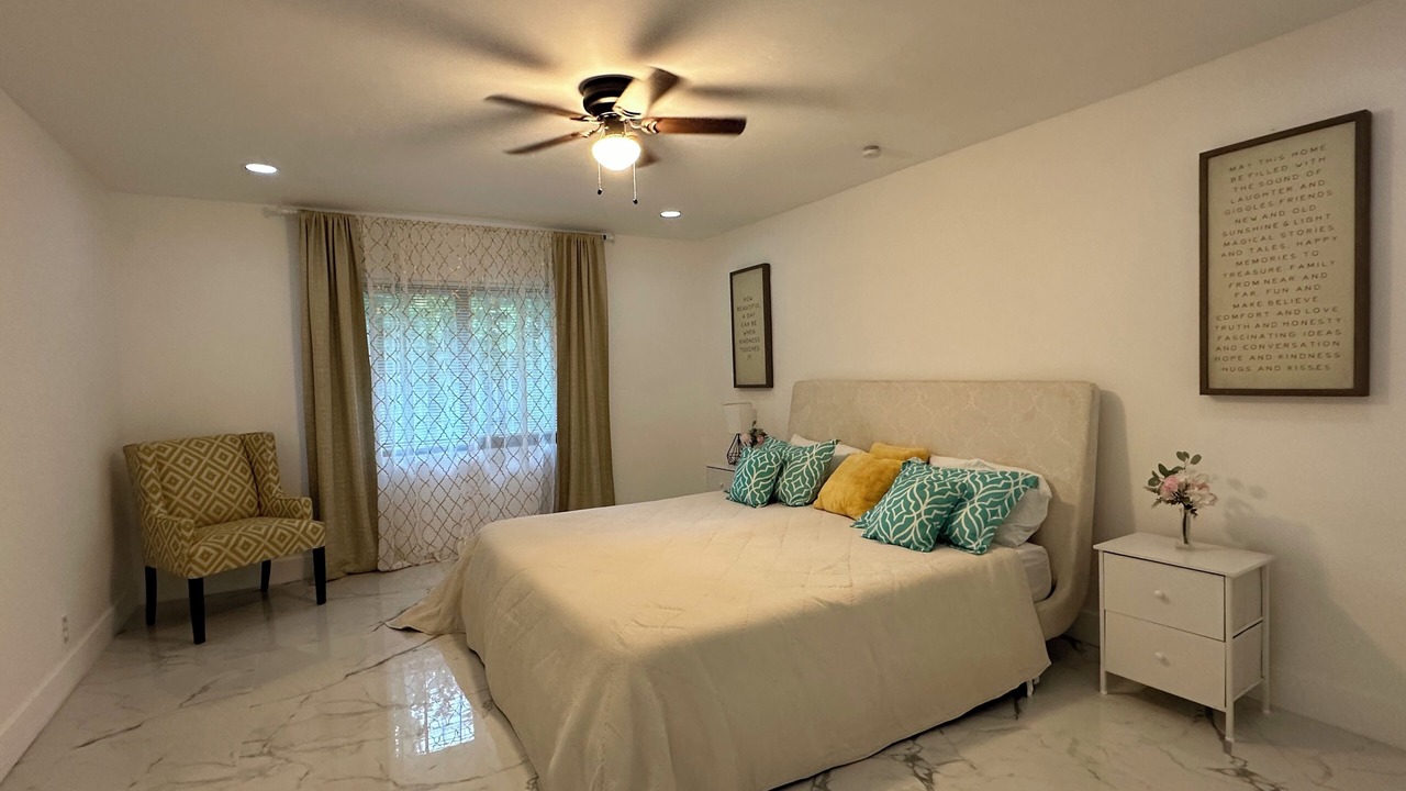 Photo of Bedroom in Miramar