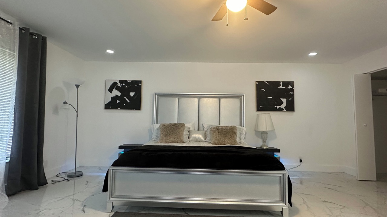 Photo of Bedroom in Miramar