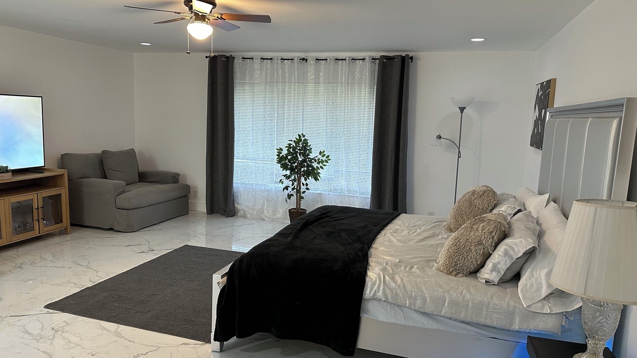 Photo of Bedroom in Miramar