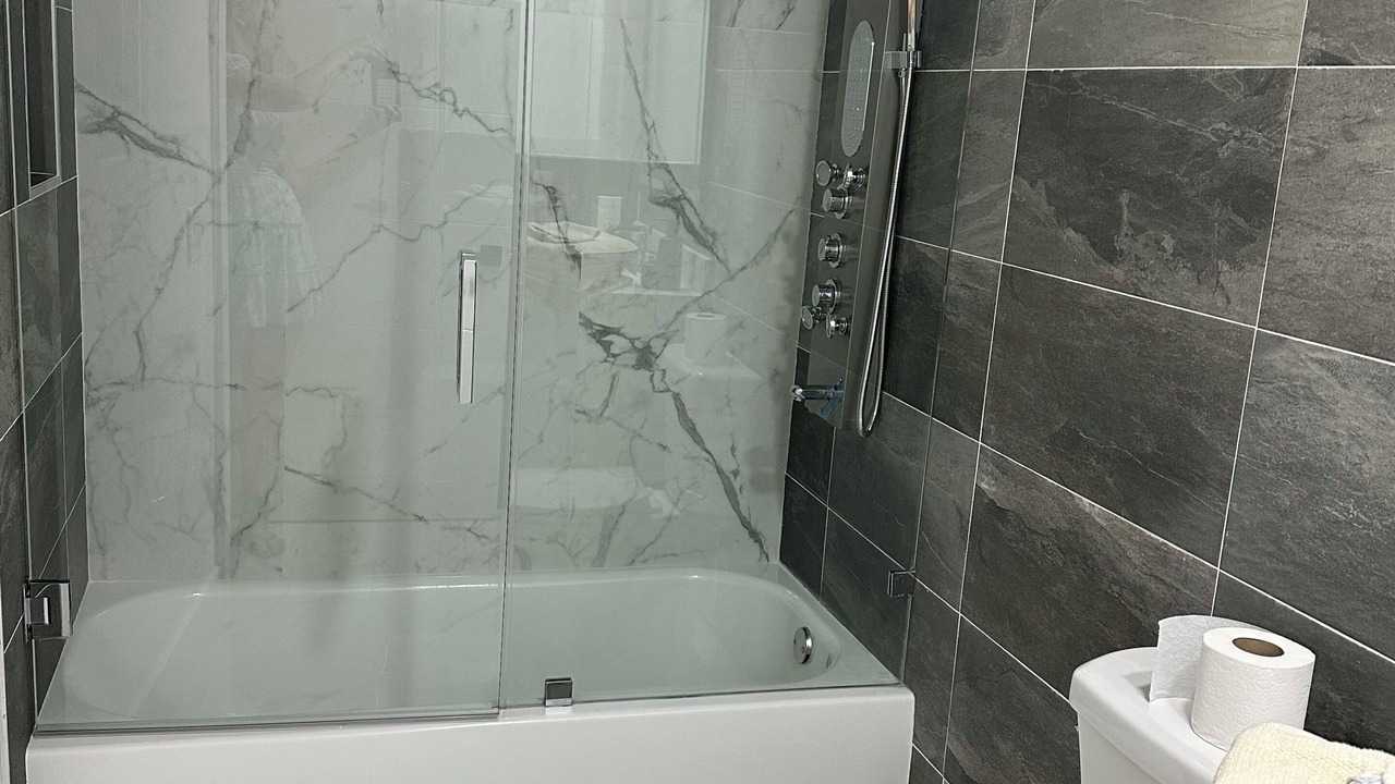 Photo of Bathroom in Miramar