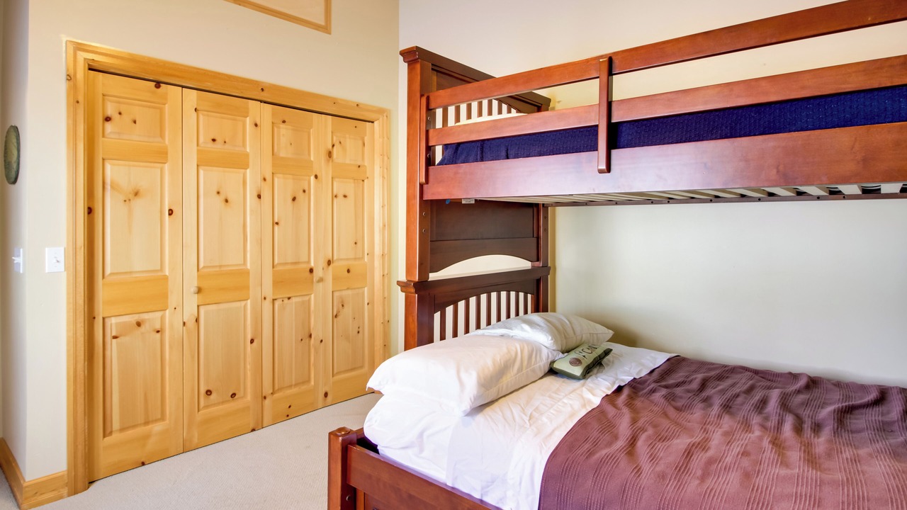 Photo of Bedroom in Isle