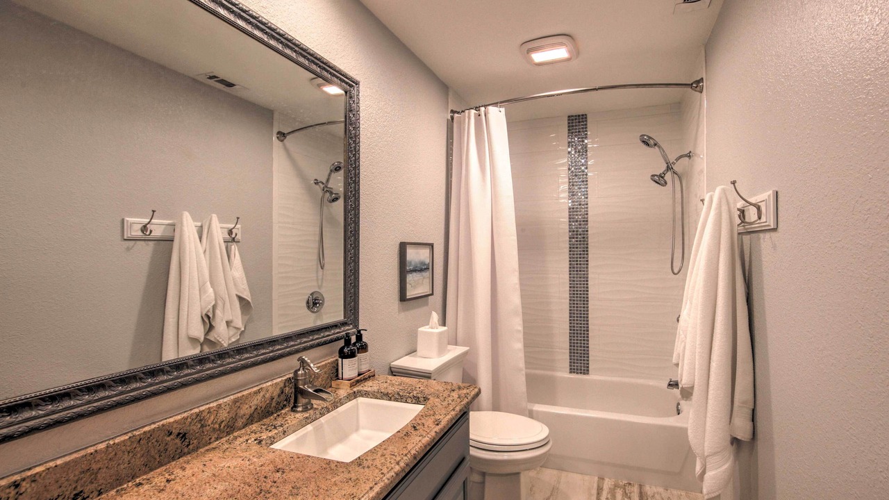 Photo of Bathroom in Enchanted Oaks
