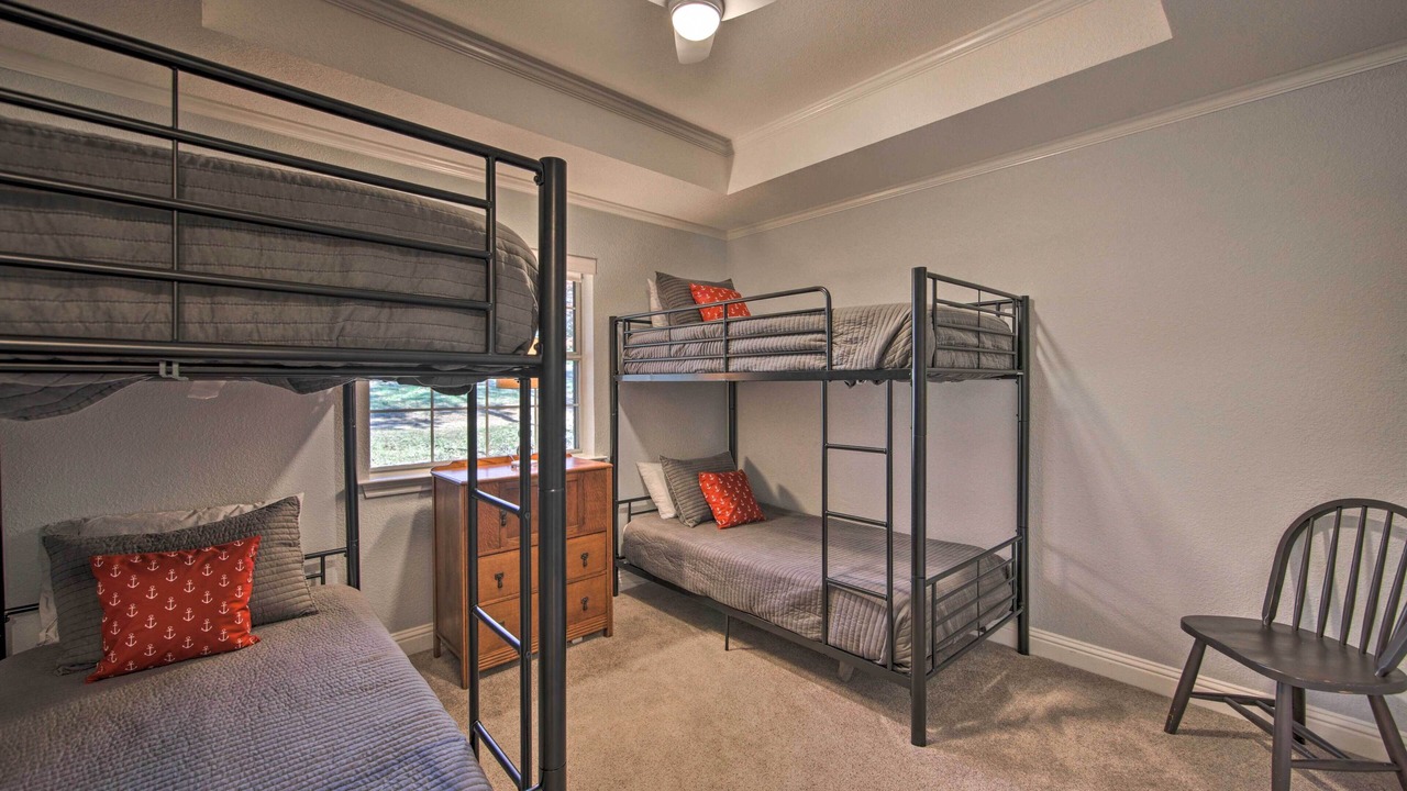 Photo of Bedroom in Enchanted Oaks