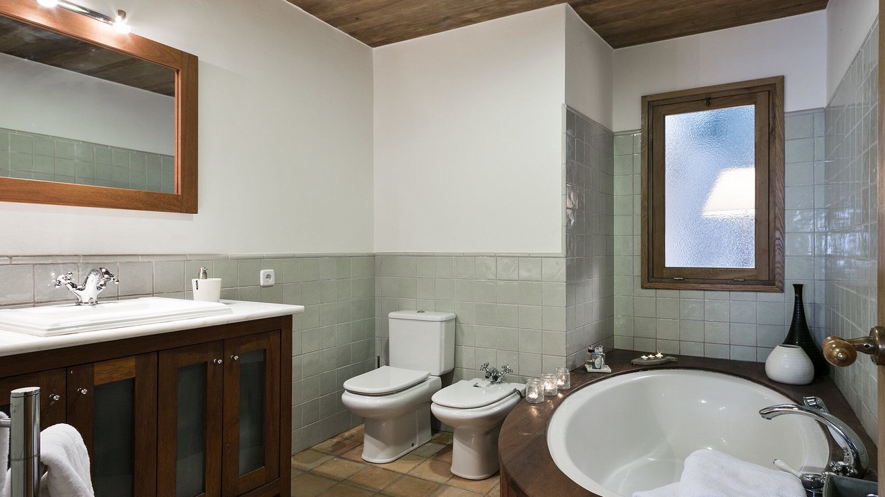 Photo of Bathroom in La Tallada d'Emporda