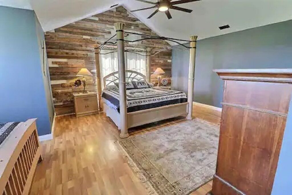 Photo of Bedroom in Templeton