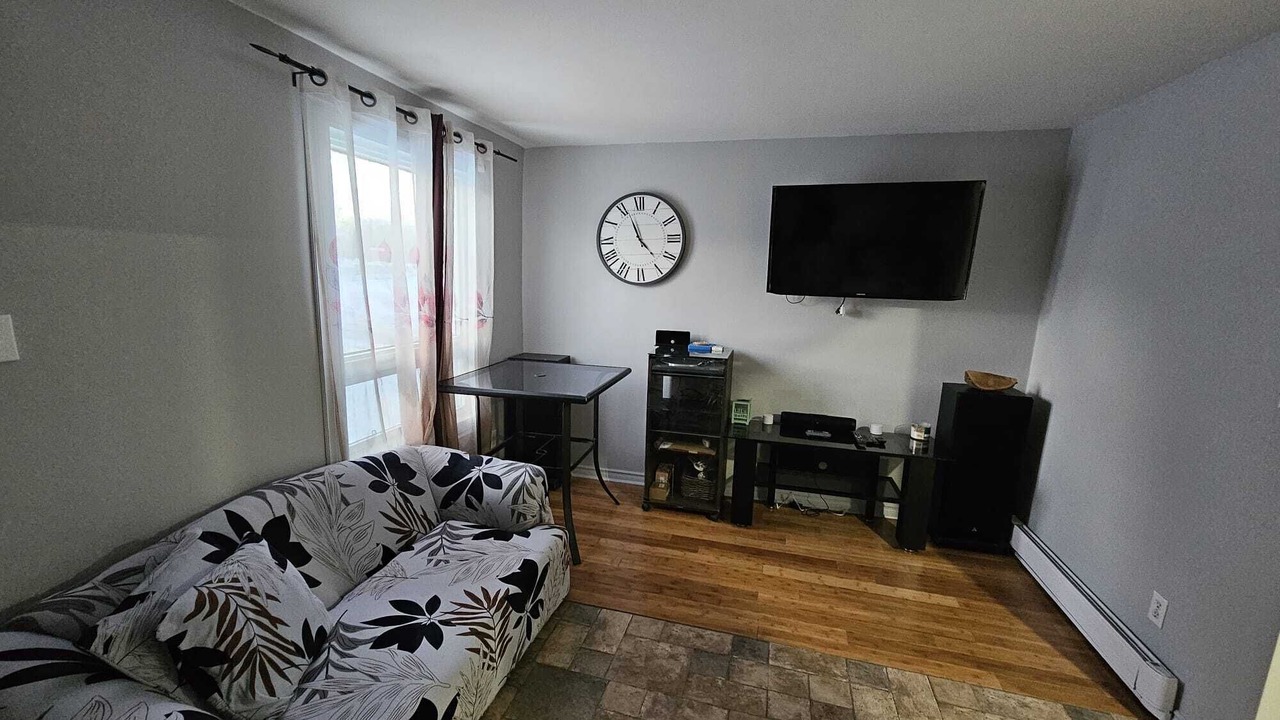 Photo of Livingroom in Trenton