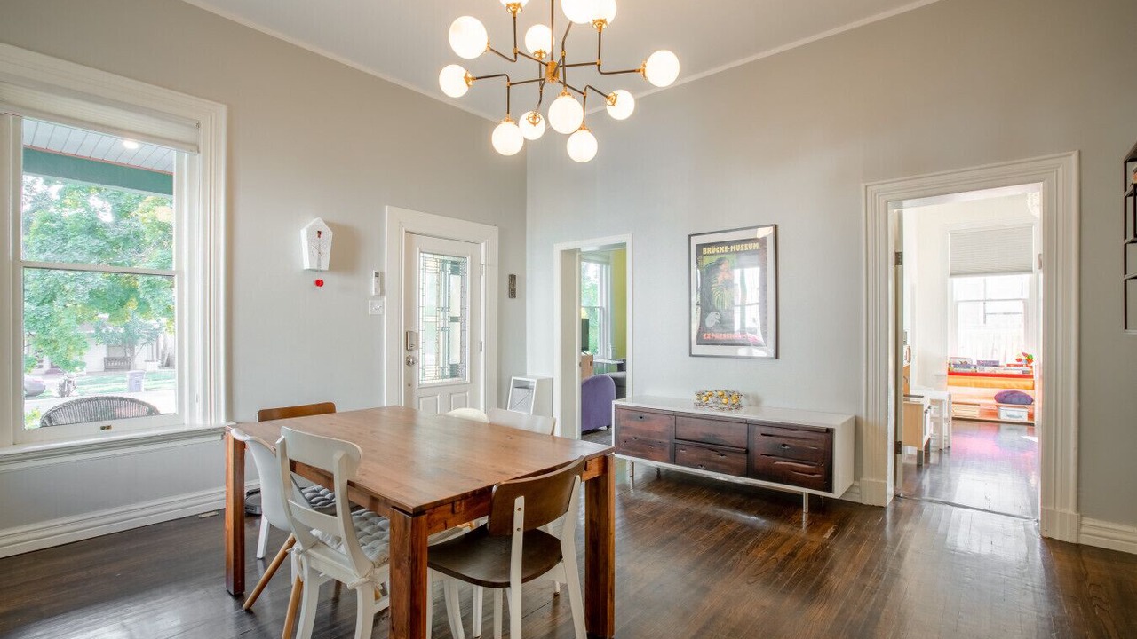 Photo of Livingroom in Lower Avenues