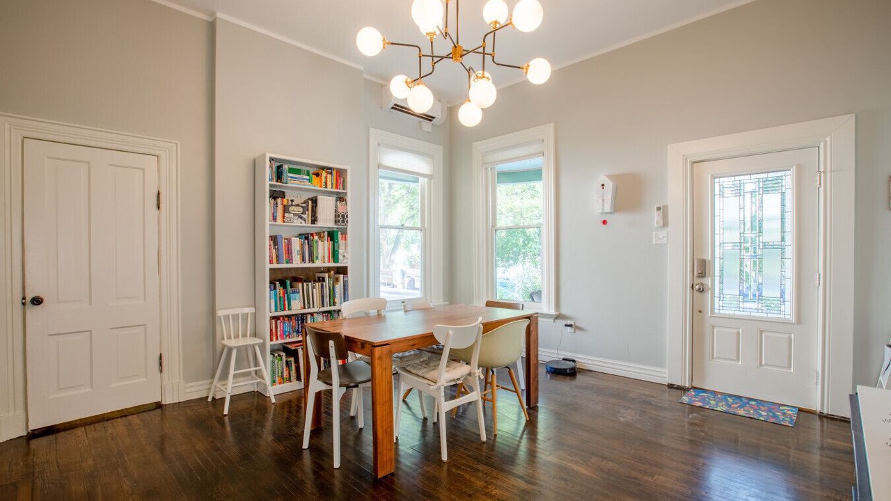 Photo of Livingroom in Lower Avenues