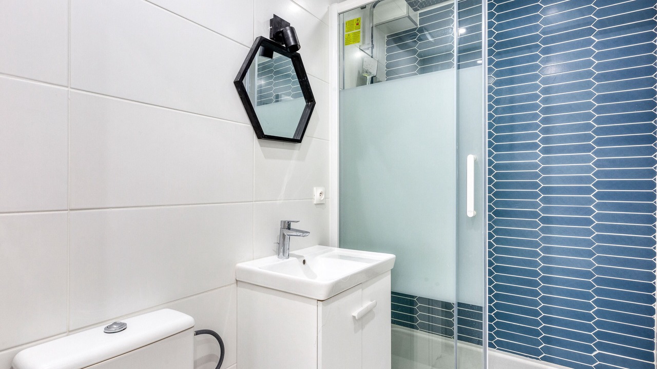 Photo of Bathroom in Pantin
