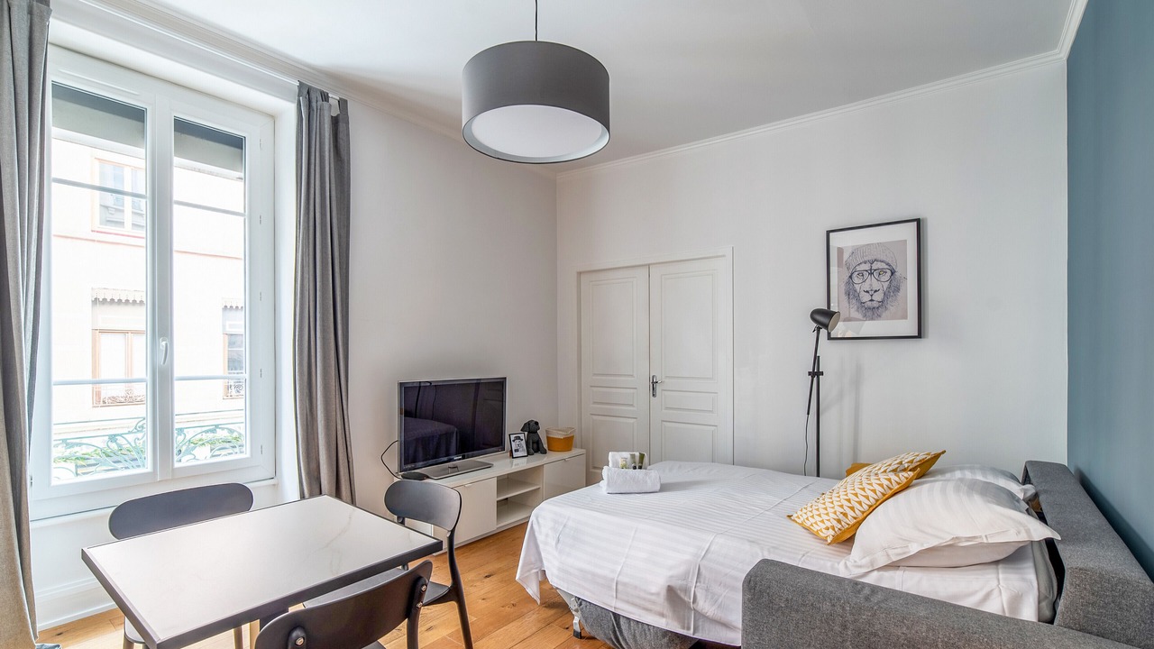 Photo of Bedroom in Jules Ferry - Recamier