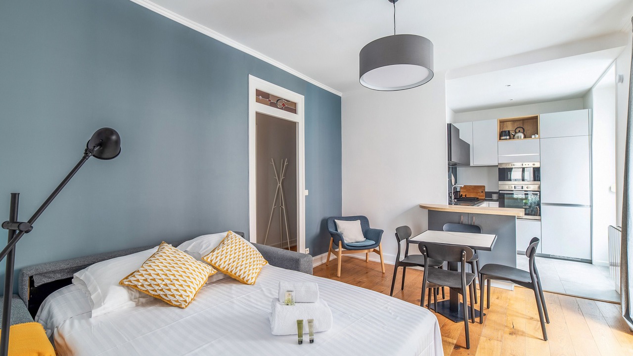 Photo of Bedroom in Jules Ferry - Recamier