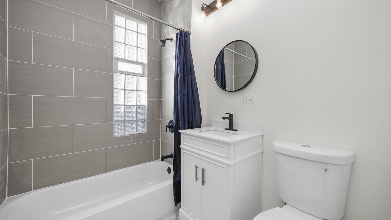 Photo of Bathroom in Forest Park