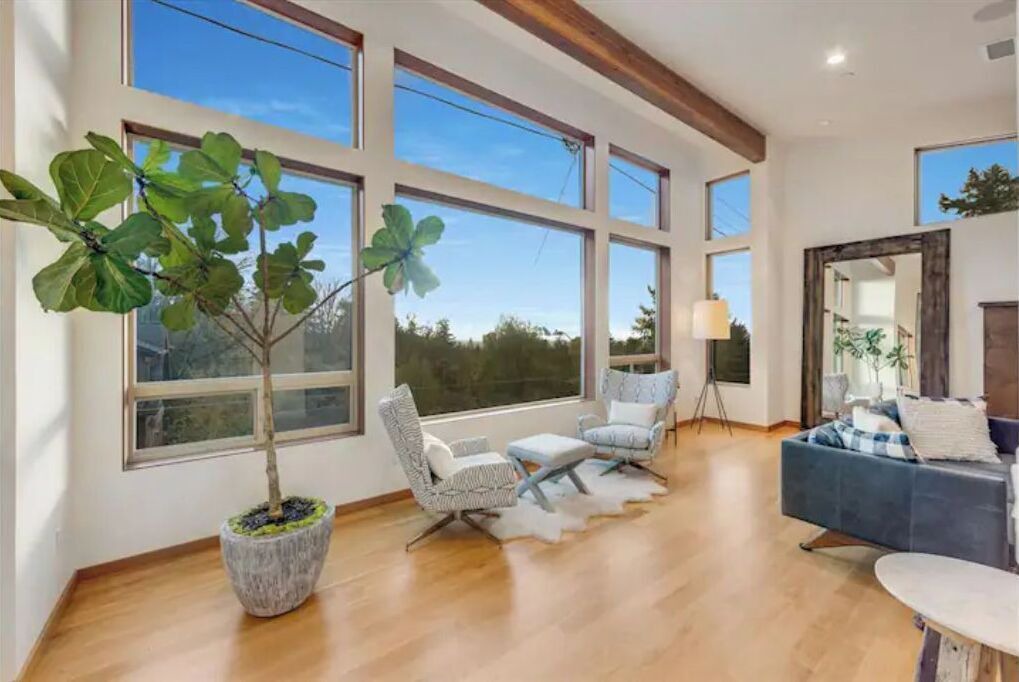 Photo of Livingroom in Southwest Hills