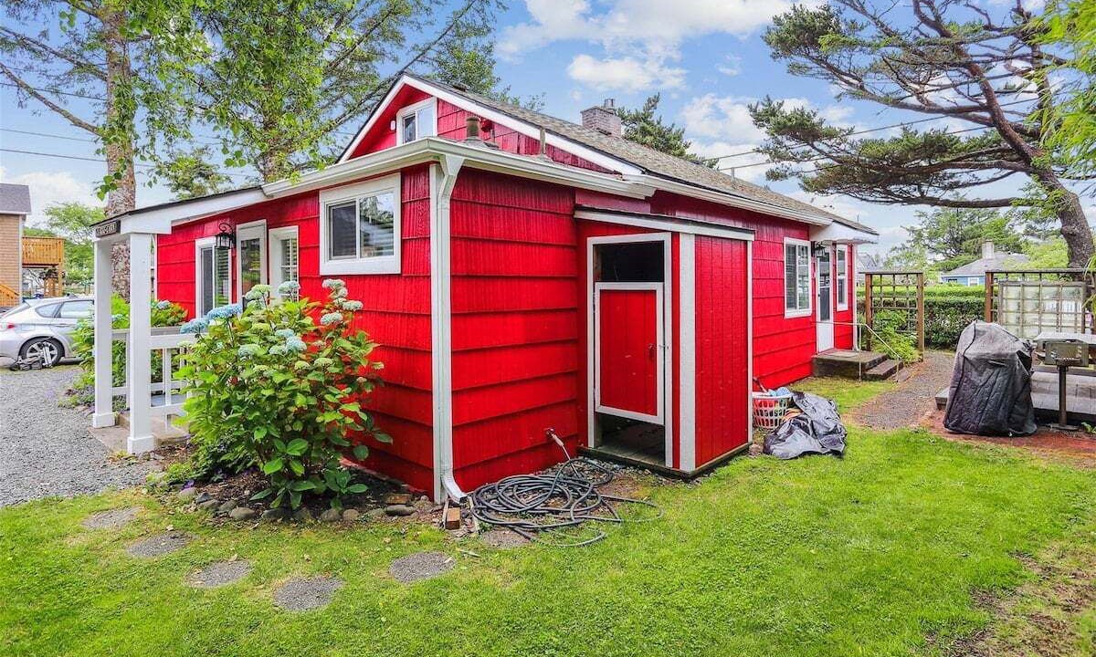 Photo of Others in Cannon Beach