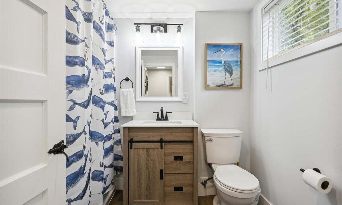 Photo of Bathroom in Cannon Beach