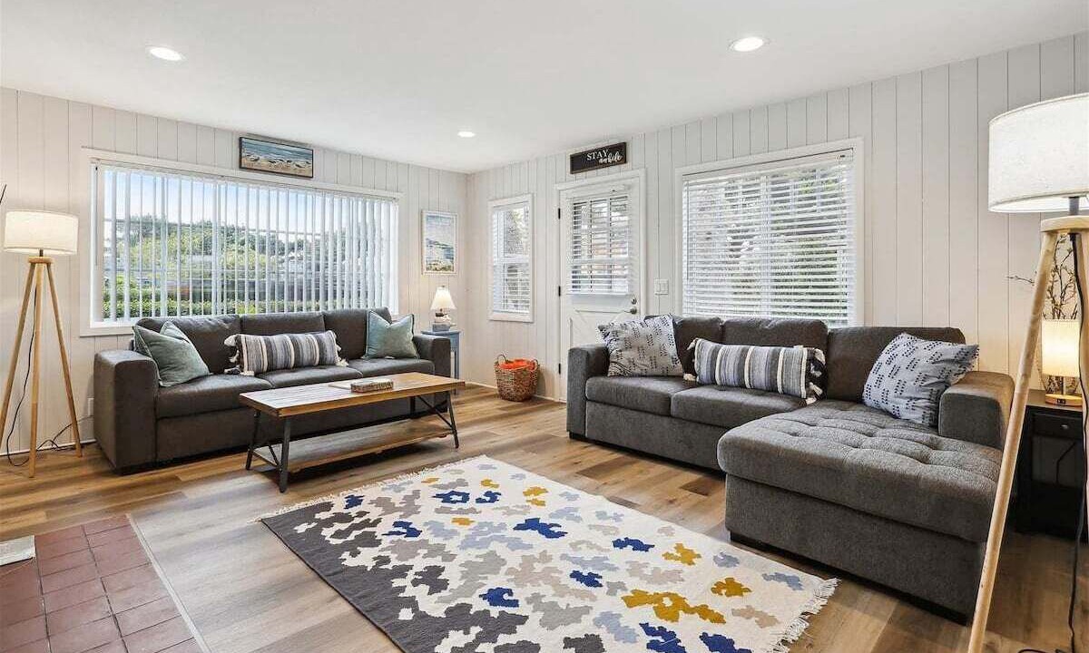 Photo of Bedroom in Cannon Beach