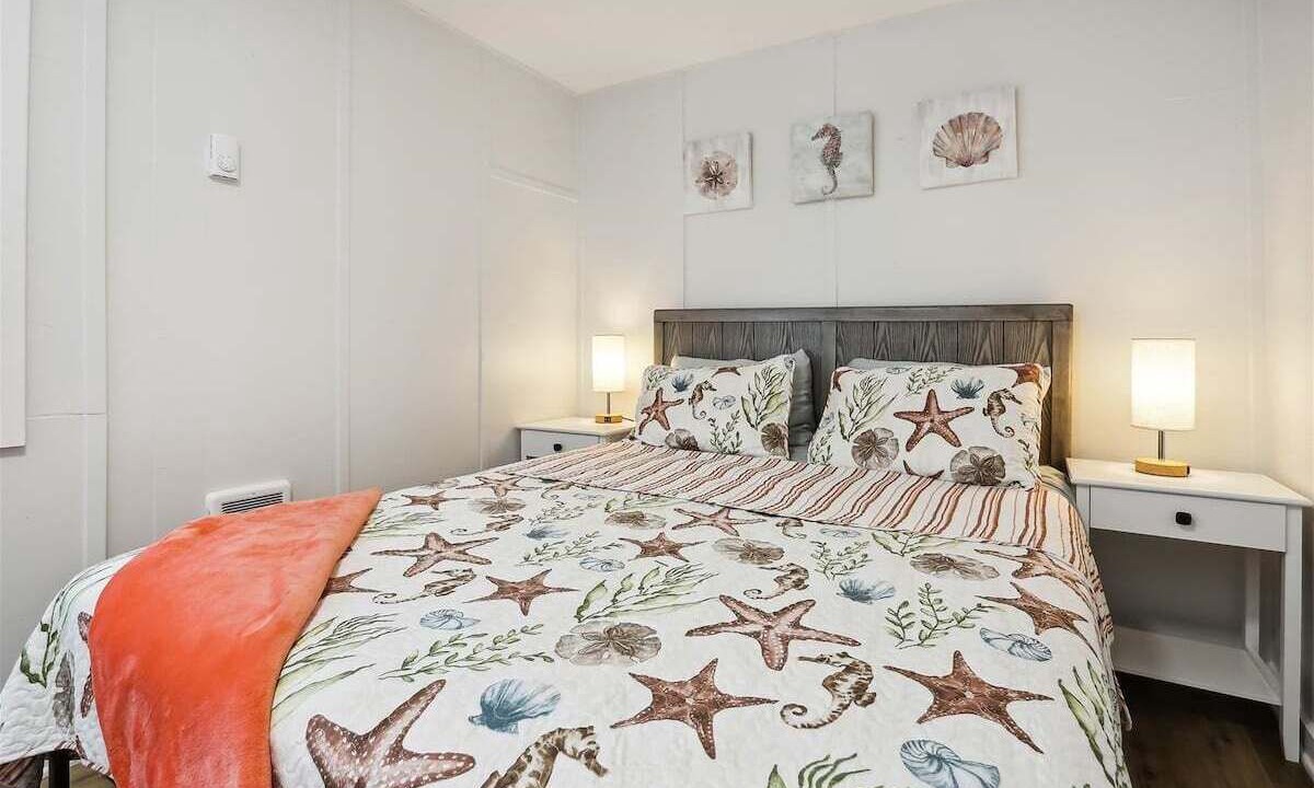 Photo of Others in Cannon Beach