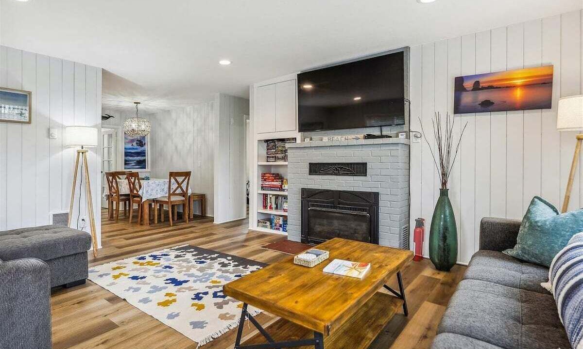 Photo of Bedroom in Cannon Beach