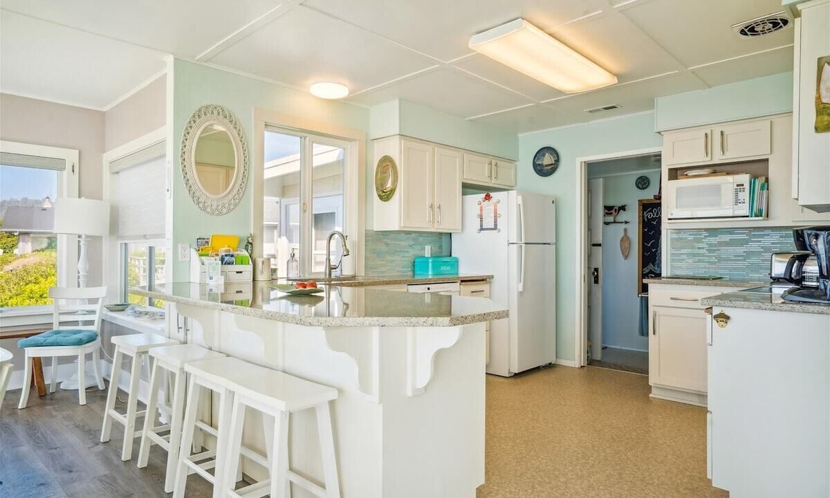 Photo of Others in Arch Cape