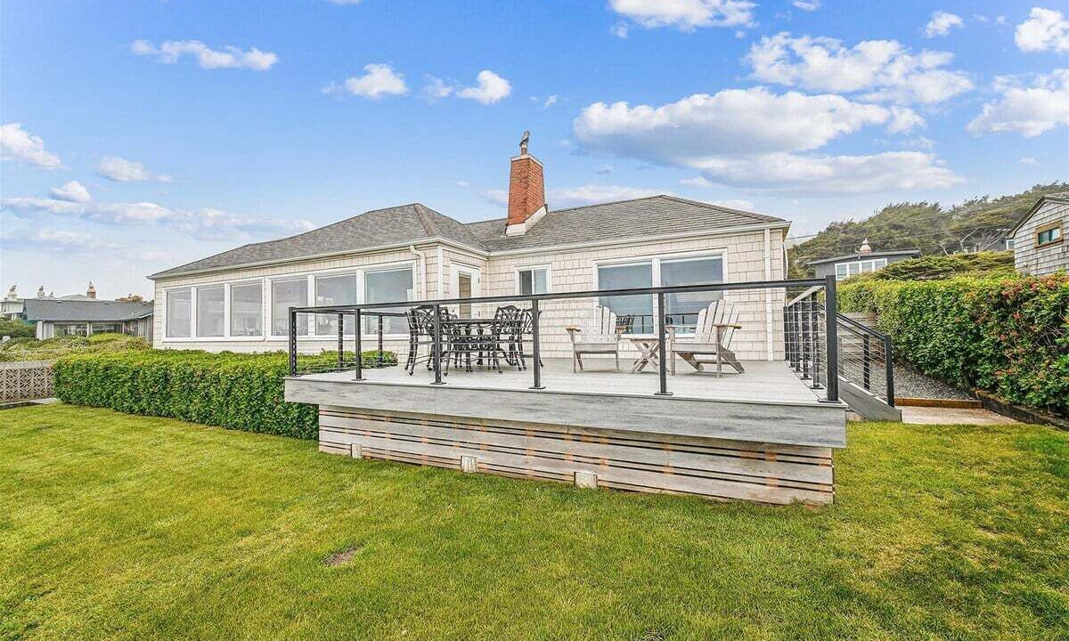 Photo of Others in Arch Cape