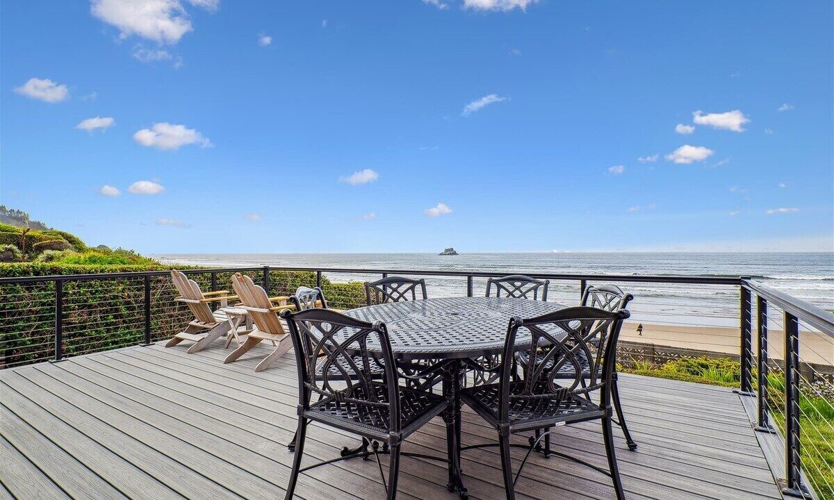 Photo of Others in Arch Cape