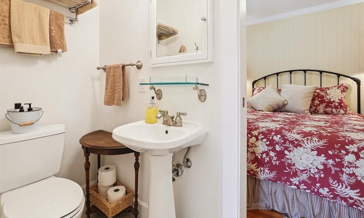 Photo of Bedroom in Cannon Beach
