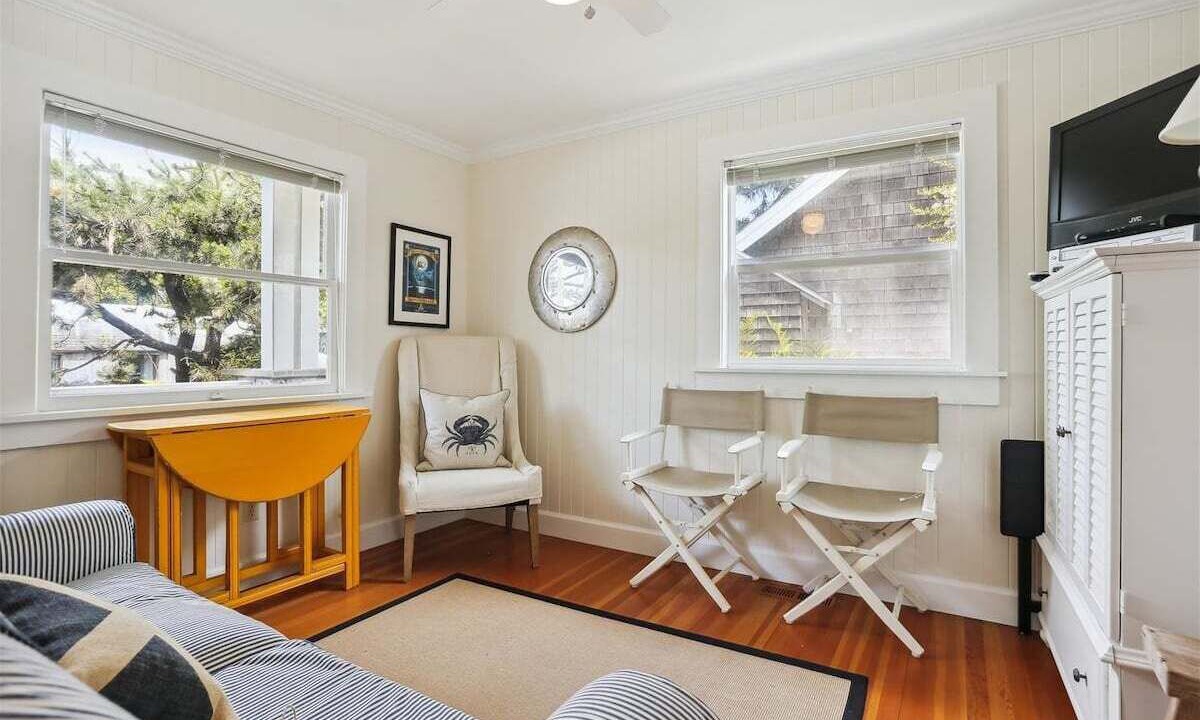 Photo of Bedroom in Cannon Beach