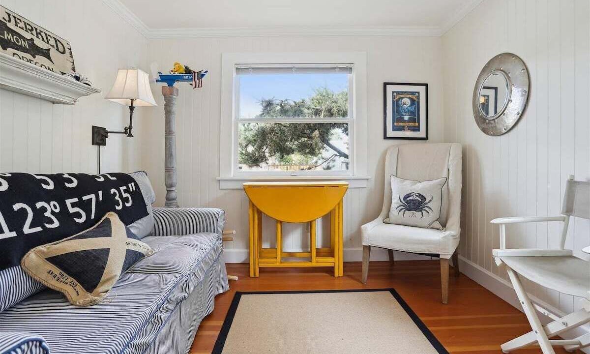 Photo of Bedroom in Cannon Beach