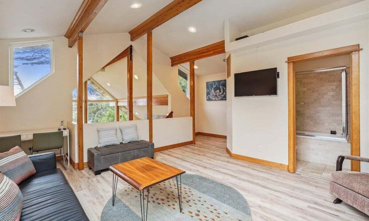 Photo of Others in Arch Cape