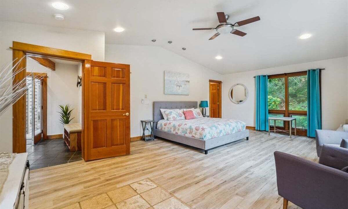 Photo of Others in Arch Cape