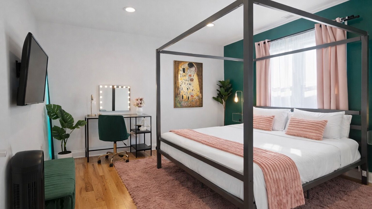 Photo of Bedroom in Chicago