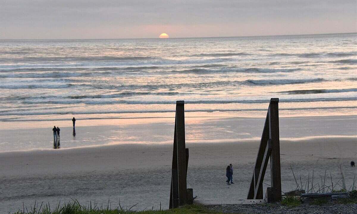 Photo of Others in Downtown Cannon Beach