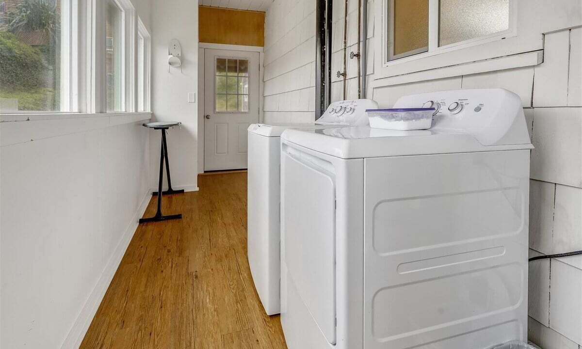 Photo of Bedroom in Downtown Cannon Beach
