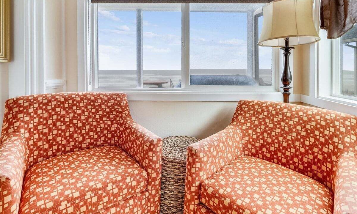 Photo of Others in Downtown Cannon Beach