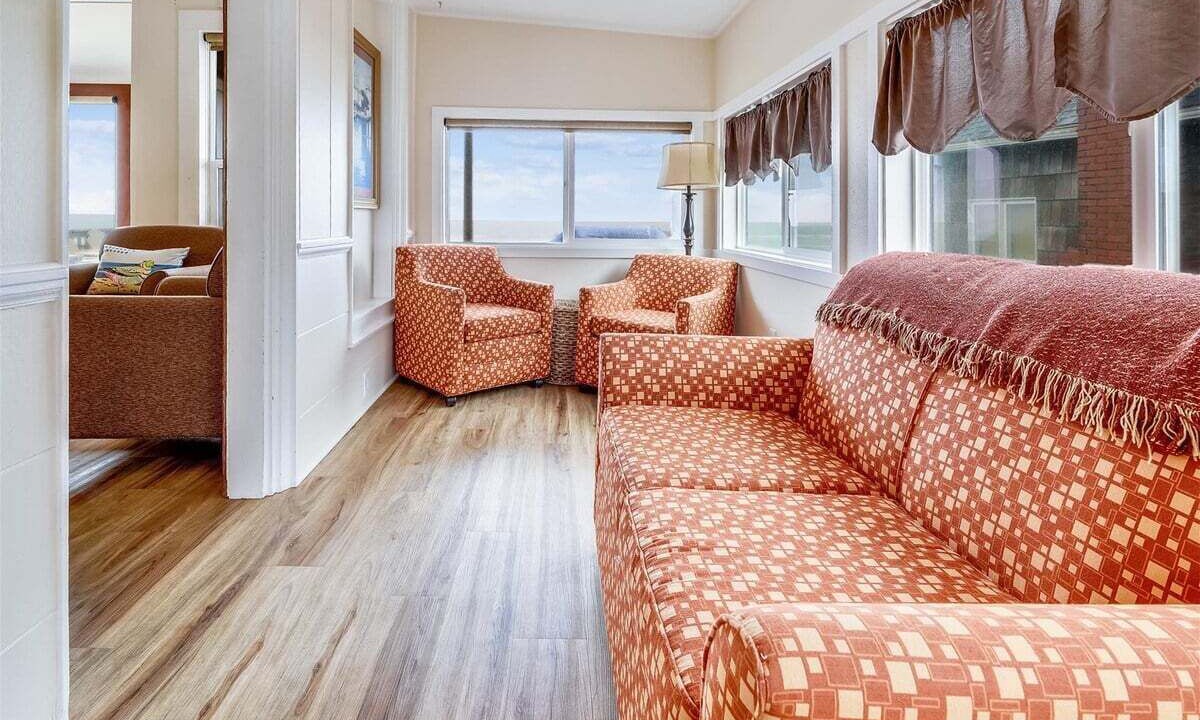 Photo of Others in Downtown Cannon Beach