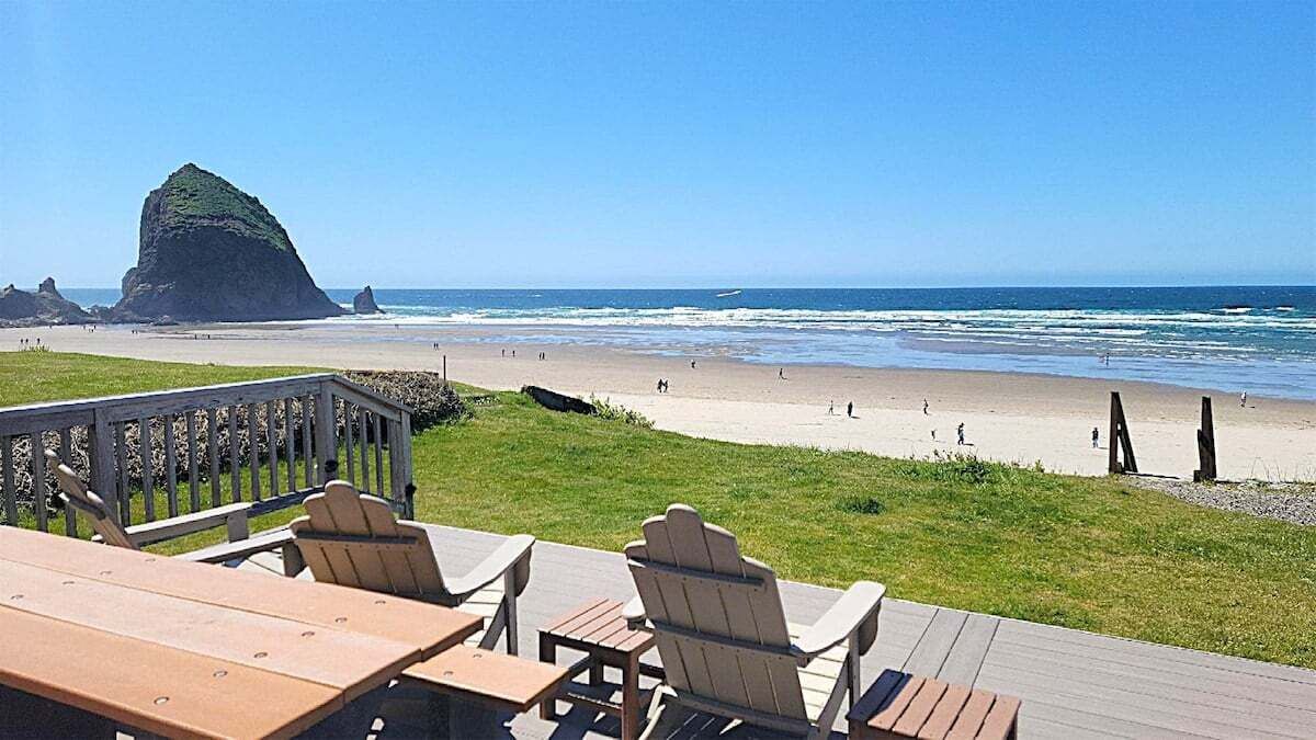 Photo of Others in Downtown Cannon Beach