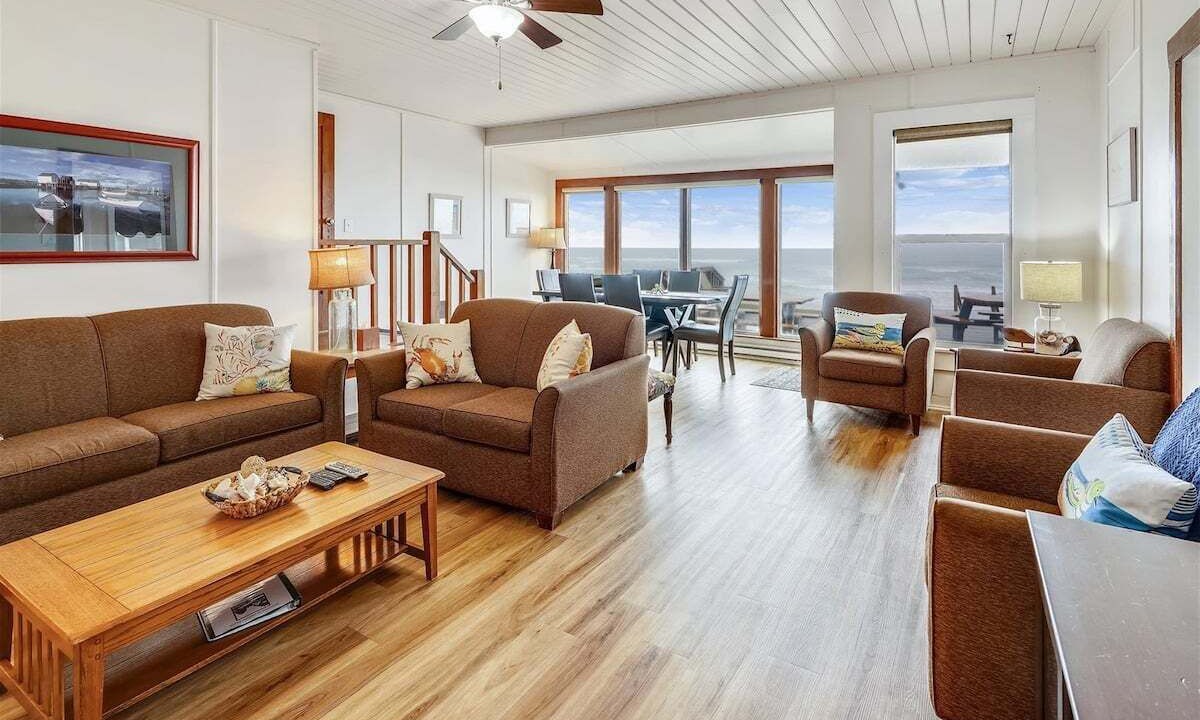 Photo of Bedroom in Downtown Cannon Beach