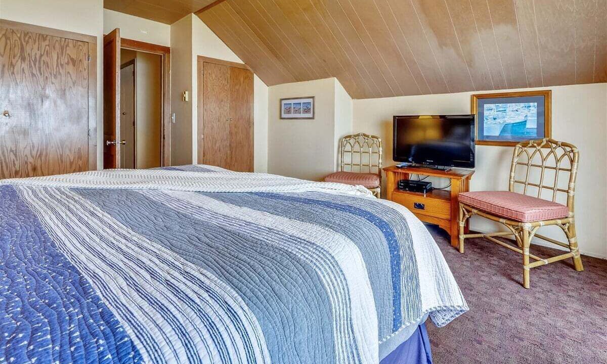 Photo of Others in Downtown Cannon Beach