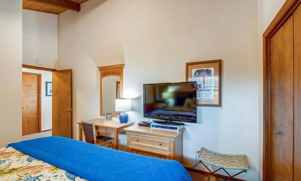 Photo of Others in Downtown Cannon Beach