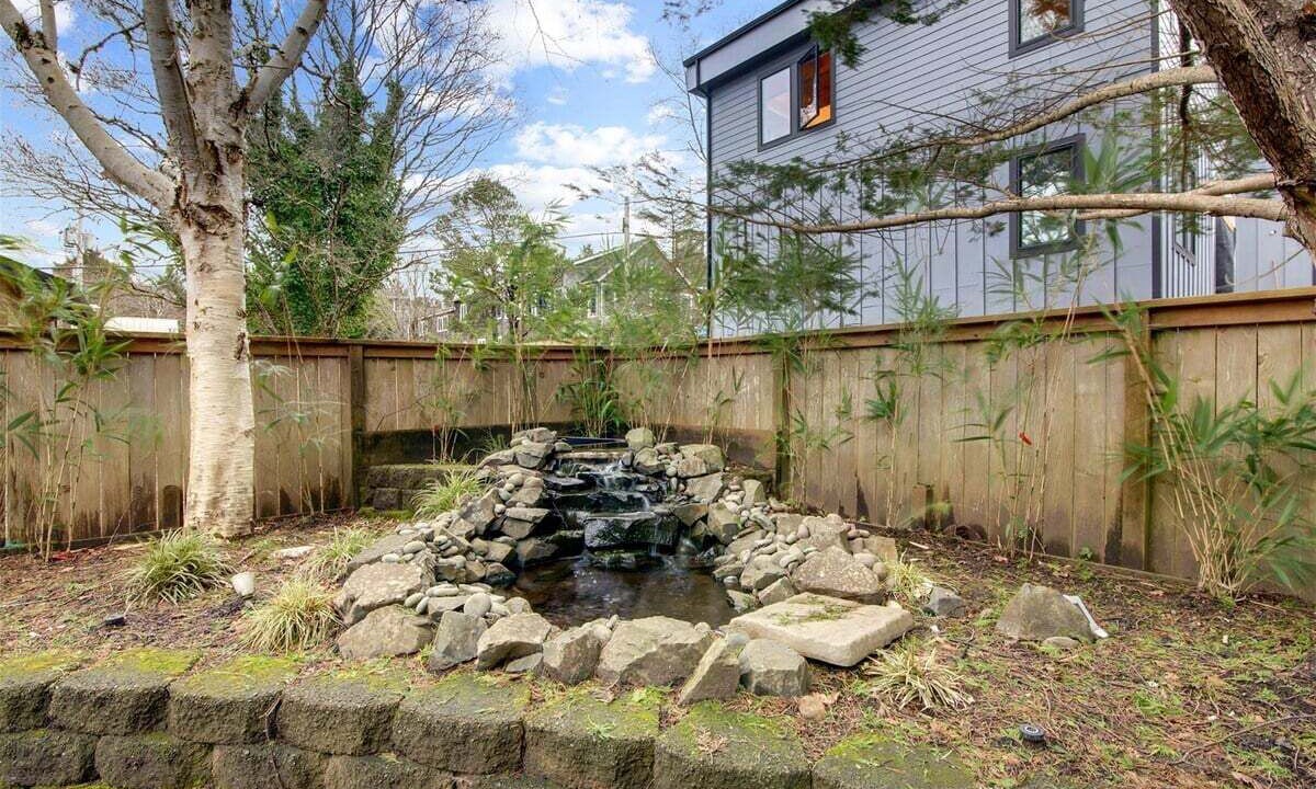 Photo of Others in Downtown Cannon Beach