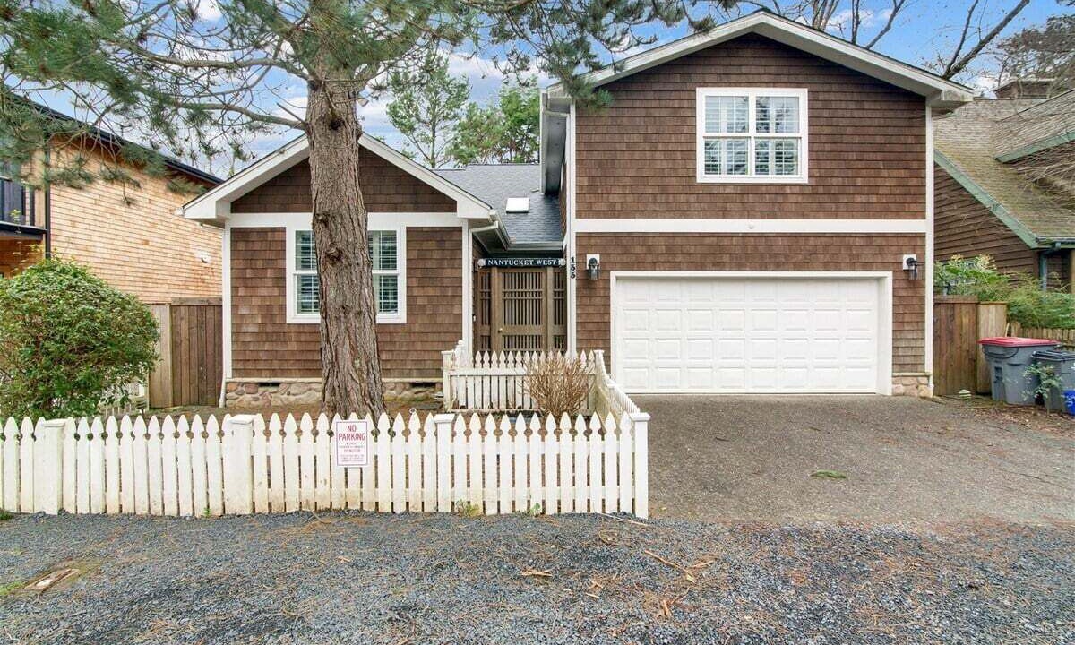 Photo of Outdoor in Downtown Cannon Beach