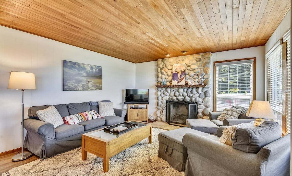 Photo of Bedroom in Arch Cape