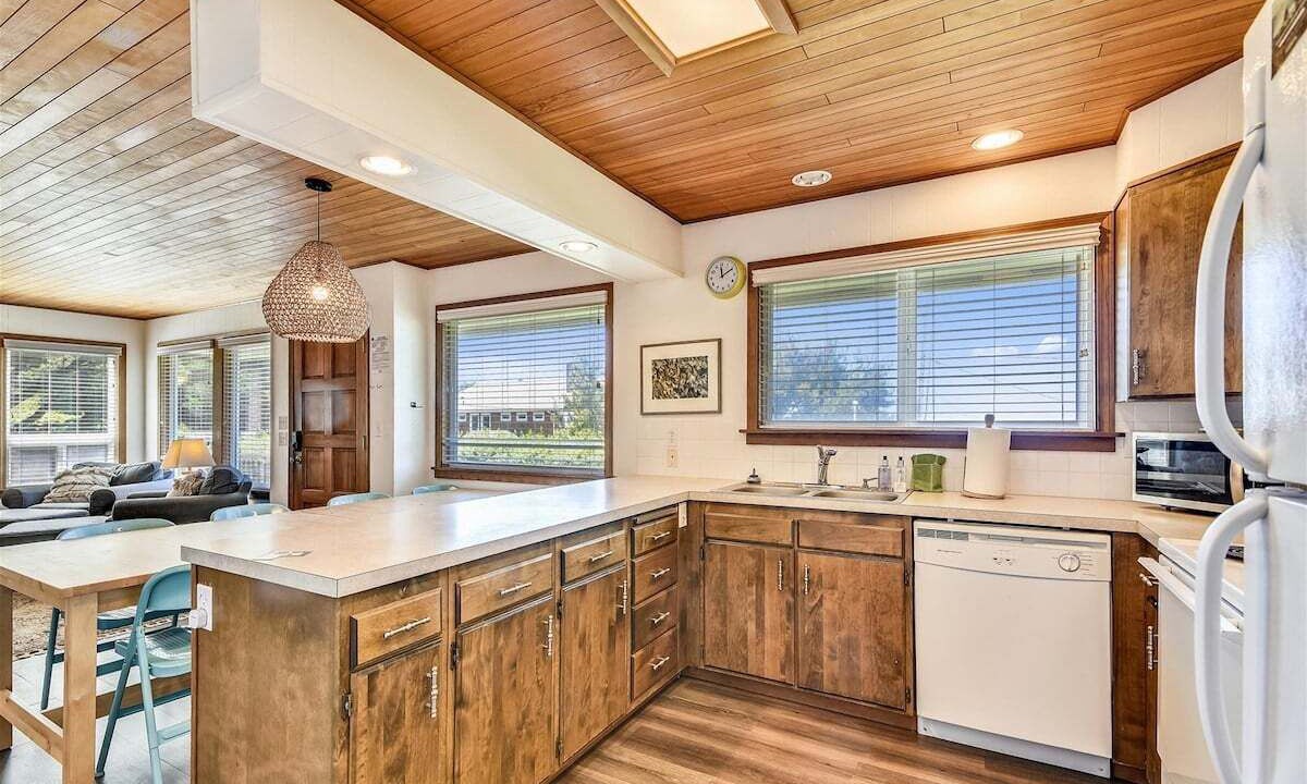 Photo of Others in Arch Cape